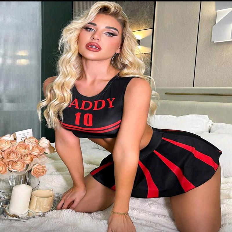 The Varsity Vixen Set